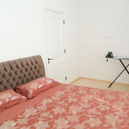 Panchitos Apartment Tbilisi ภายนอก รูปภาพ