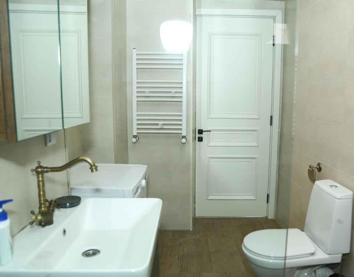 Panchitos Apartment Tbilisi ภายนอก รูปภาพ